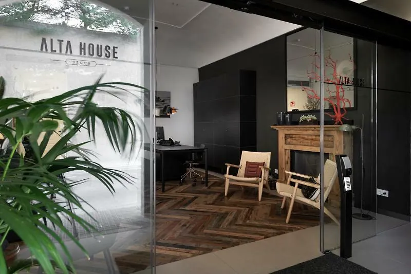 Alta House Apartments 4 Vents Begur Spain