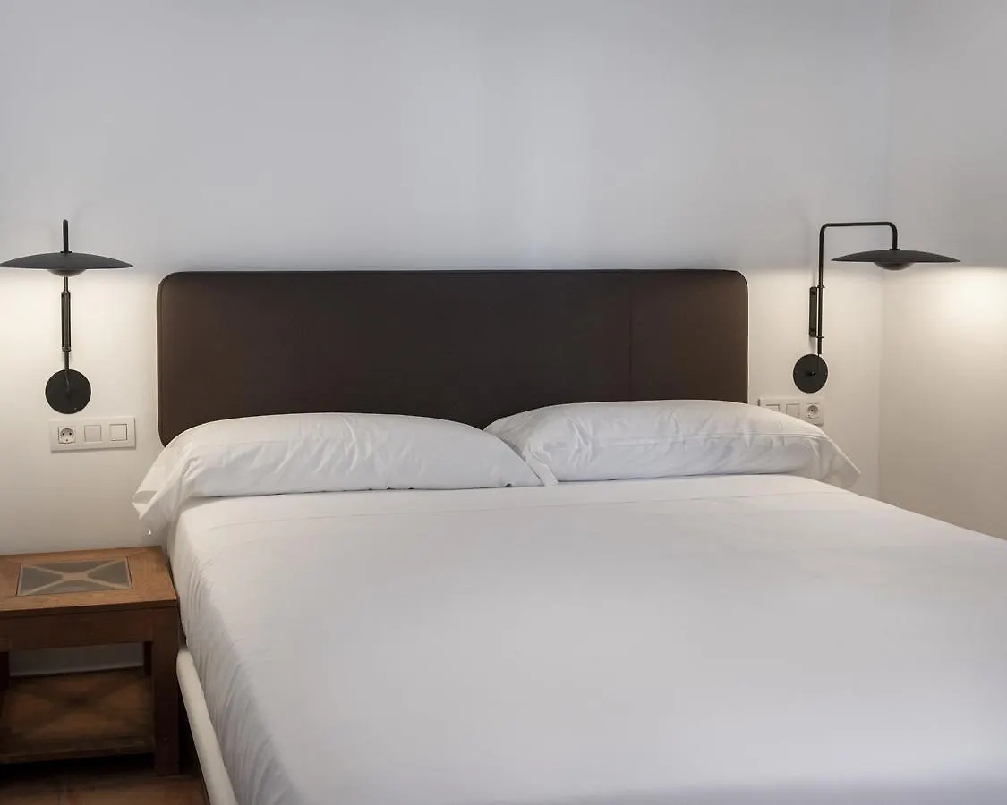 Alta House Apartments 4 Vents Begur Spain
